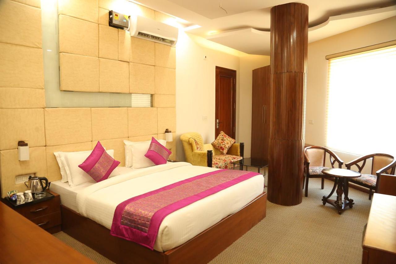 Hotel Inter Urban Rohtak Exterior foto